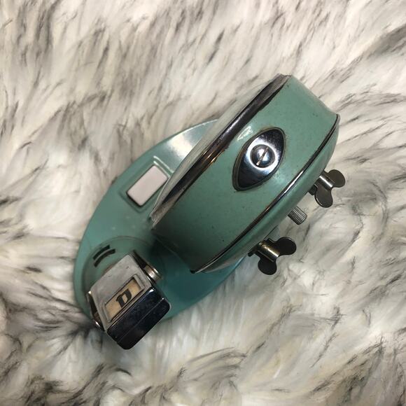 Vintage Golden C-ck Wind Up Calendar Alarm Clock - Picture 9 of 12